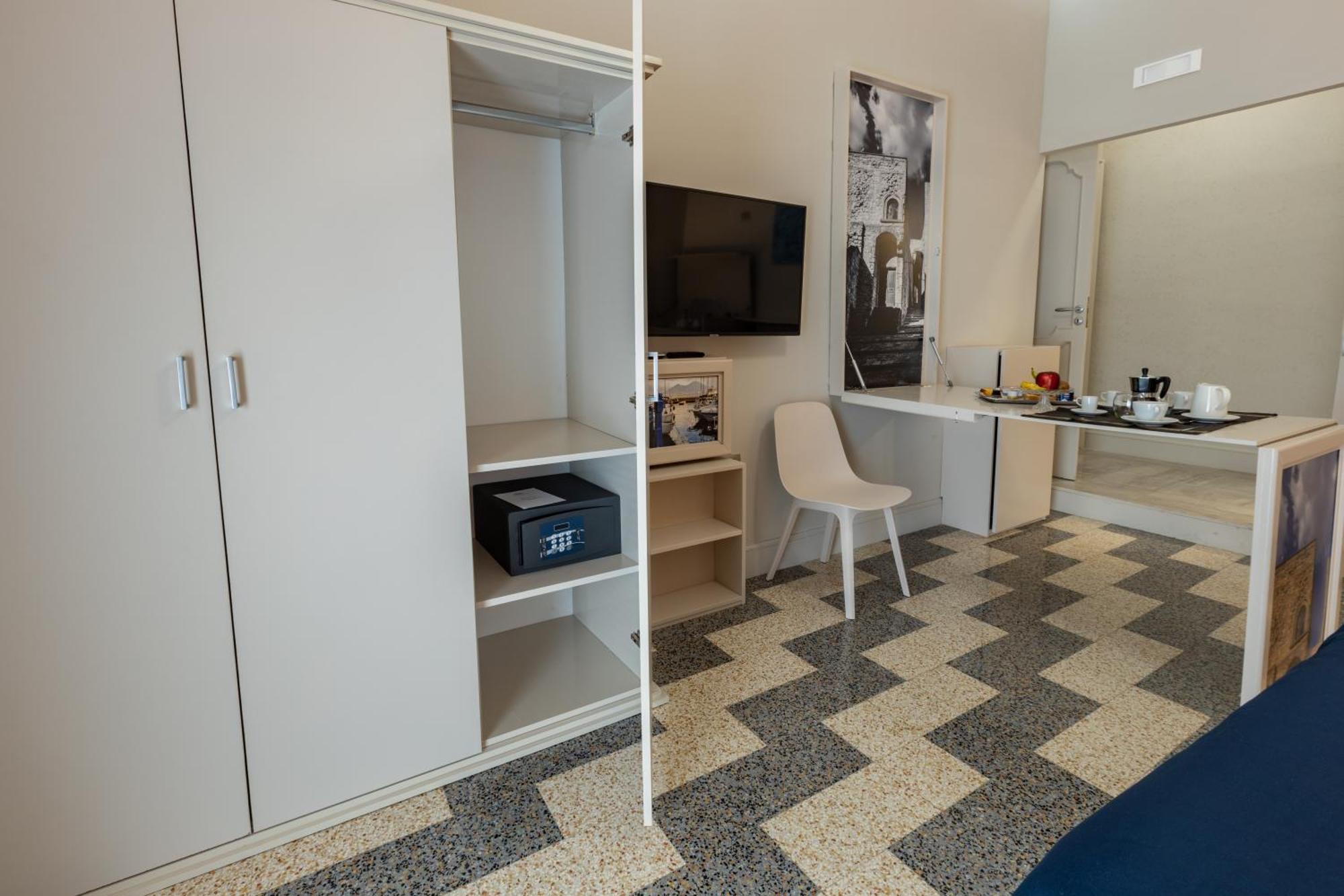 I 4 Elementi Hotell Napoli Eksteriør bilde